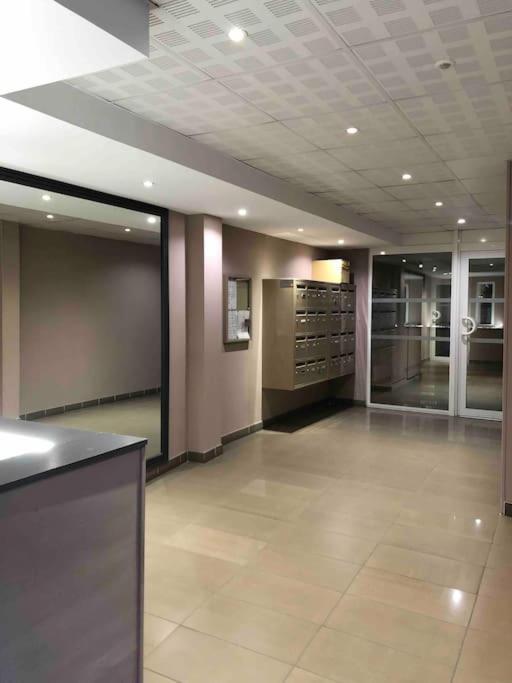 Bel Appartement Nimois Au Calme Avec Balcon Nimes Bagian luar foto